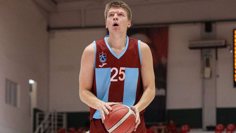 Šiliņš spēlē maz, "Trabzonspor" uzvara Turcijas Superlīgas mačā – Basketbols – Sportacentrs.com