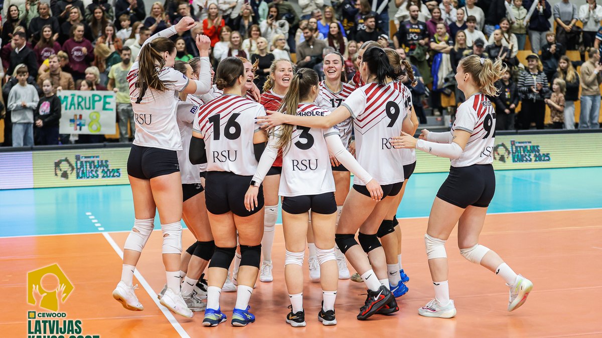 RSU volejbolistes izcīna Latvijas kausu