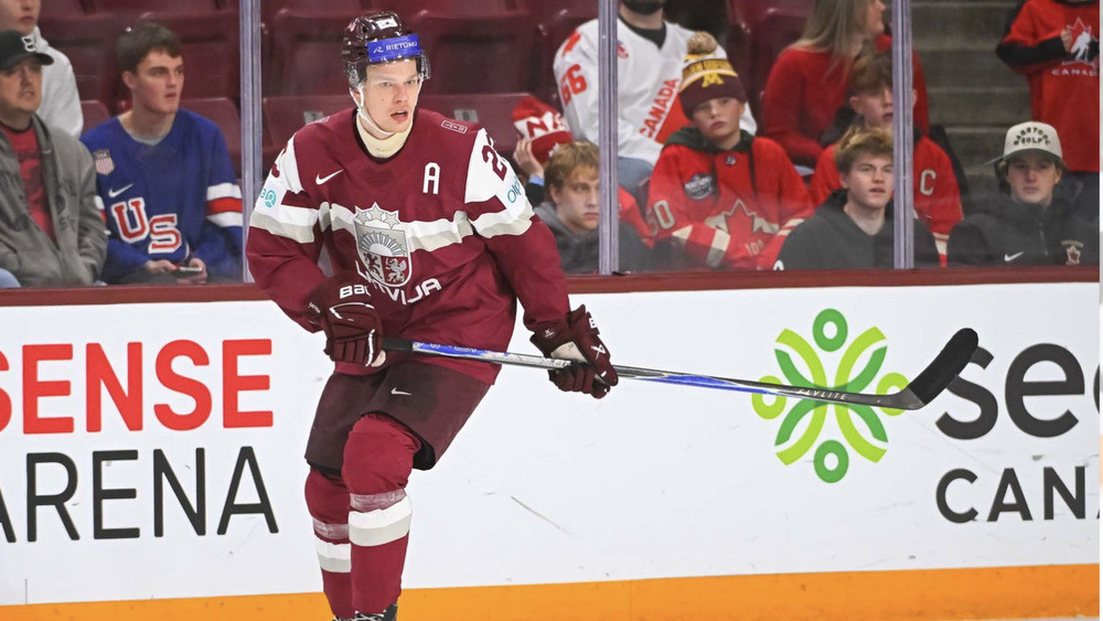 Latvijas U20 izlase lūkos izcīnīt pirmo uzvaru PČ – Hokejs – Sportacentrs.com