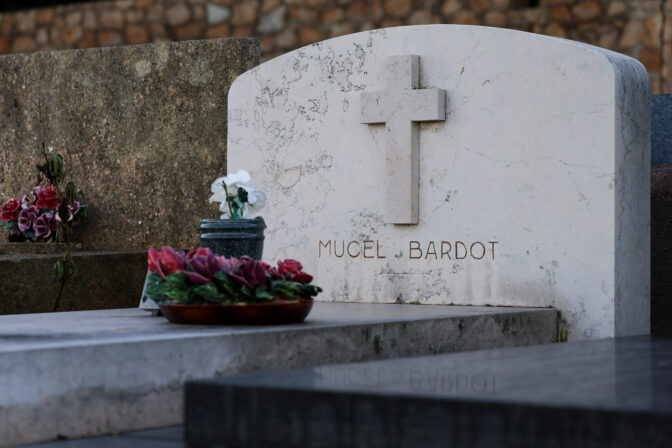 PEOPLE-BRIGITTE BARDOT/ PEOPLE-BRIGITTE BARDOT/