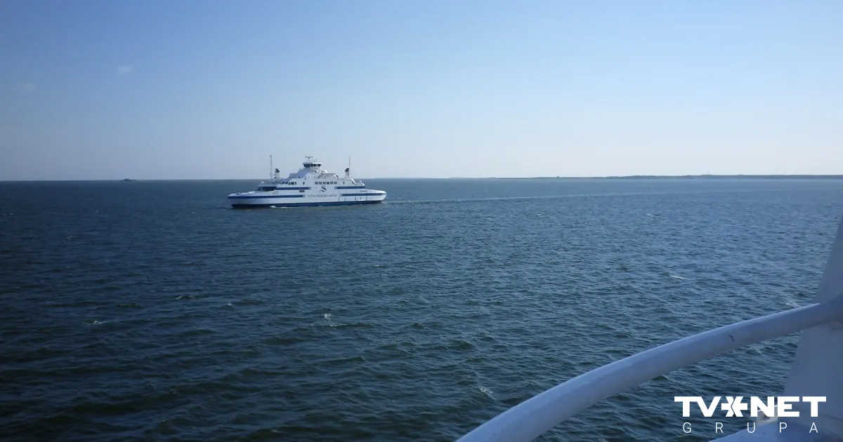 Vētras dēļ apturēta prāmju satiksme starp Hījumā un kontinentālo Igauniju