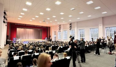 70 Valsts policijas koledžas jaunie kadeti nodod zvērestu