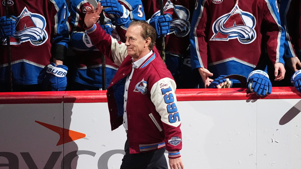 "Avalanche" dominē pār Balinska pantērām Ozoliņa sasnieguma godināšanas naktī – Hokejs - Sportacentrs.com