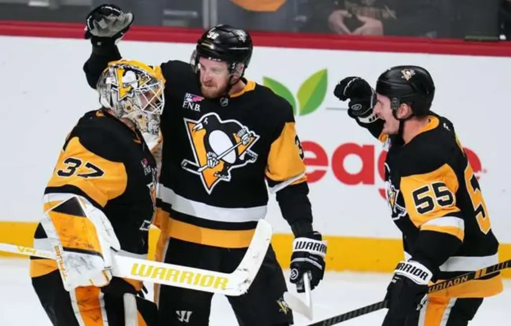 Artūrs Šilovs un „Penguins” beidz neveiksmju sēriju: Stūrmanis uzsver uzvaras nozīmi arī komandas biedriem