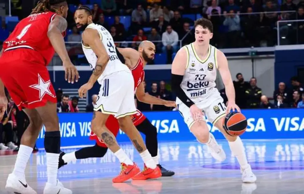 Artūrs Žagars laukumā nedodas, bet “Fenerbahce” Eirolīgas izbraukumā pārliecinoši pārspēj Milānas “Olimpia”