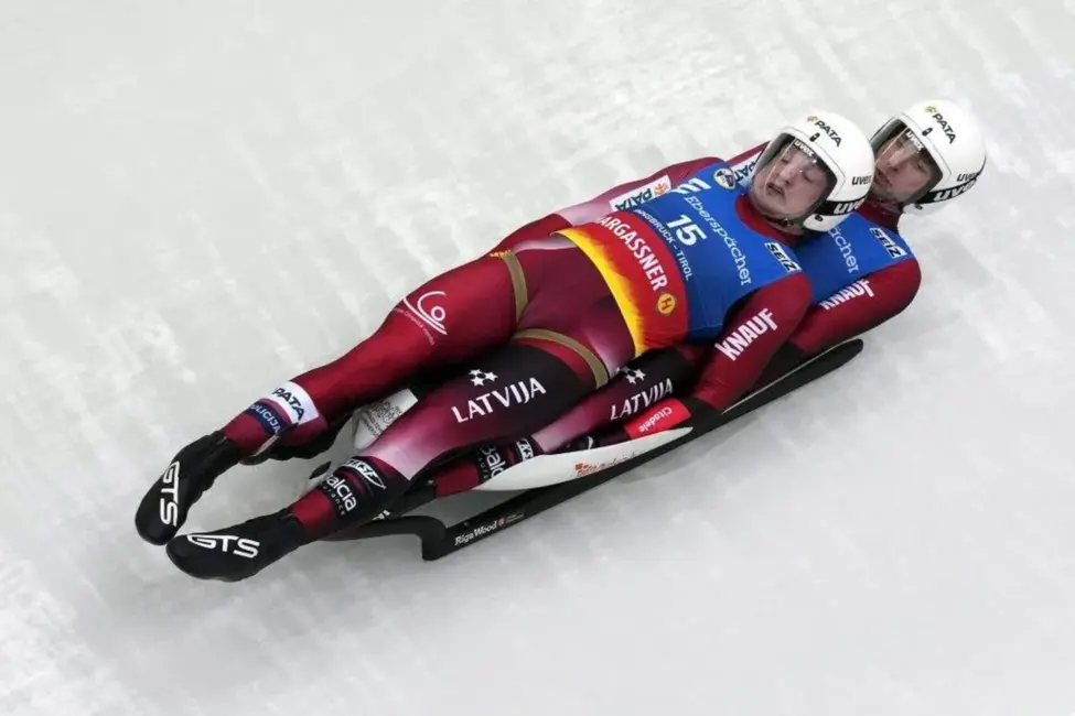 Bots un Plūme izcīna sudrabu Pasaules kausa posmā Leikplesidā