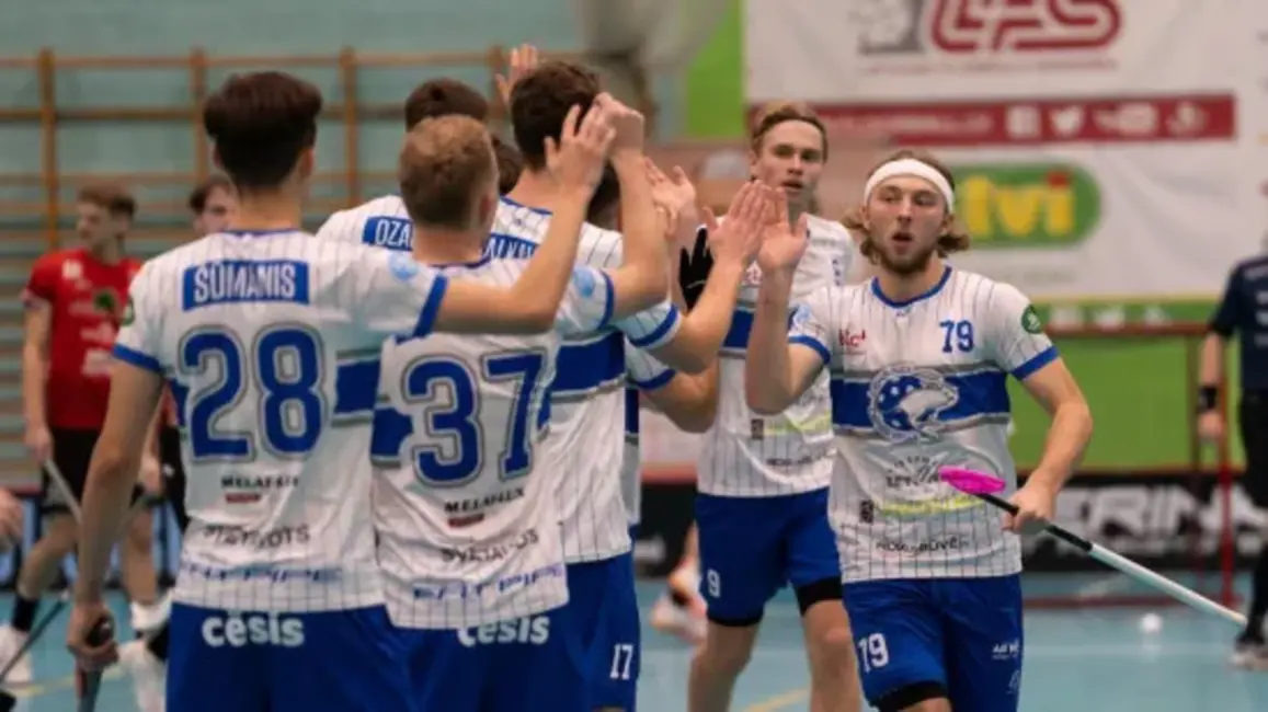 Cēsu "Lekrings" Bauskā uzvar ar 12:6 un sasniedz sesto panākumu sēriju ELVI Florbola līgā