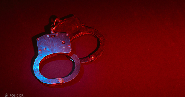 Valsts policija pabeigusi izmeklēšanu kriminālprocesā par slepkavību Liepājā