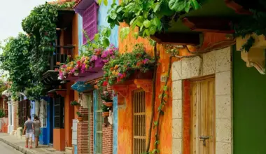 Daudzas mazās Eiropas pilsētas maksās jums, lai tur pārceltos dzīvot 2026. gadā