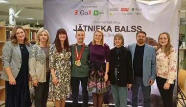 Dokumentālā filma "Rihards Snikus. Jātnieka balss" turpina iedvesmot skatītājus Latvijas reģionos