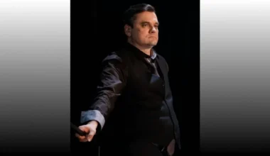 Dziedošā aktiera Arta Robežnieka 55. jubileja: Ceļš cauri teātrim, kino un tautas sirdsdziesmām