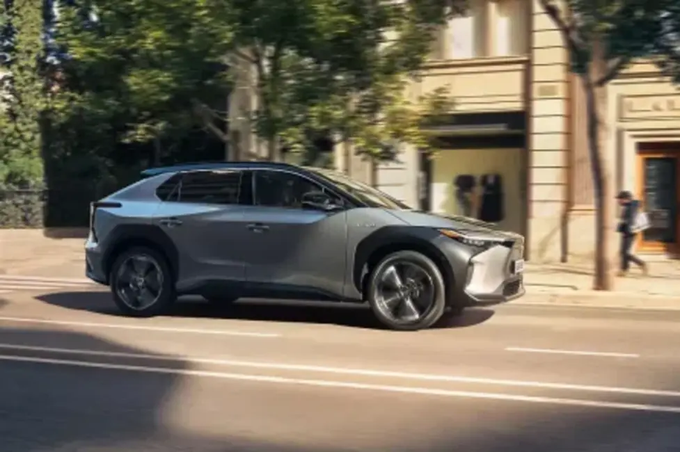 Elektroauto bums Latvijā: pārsniegti 10 000 spēkratu un pieprasījums dubultojies