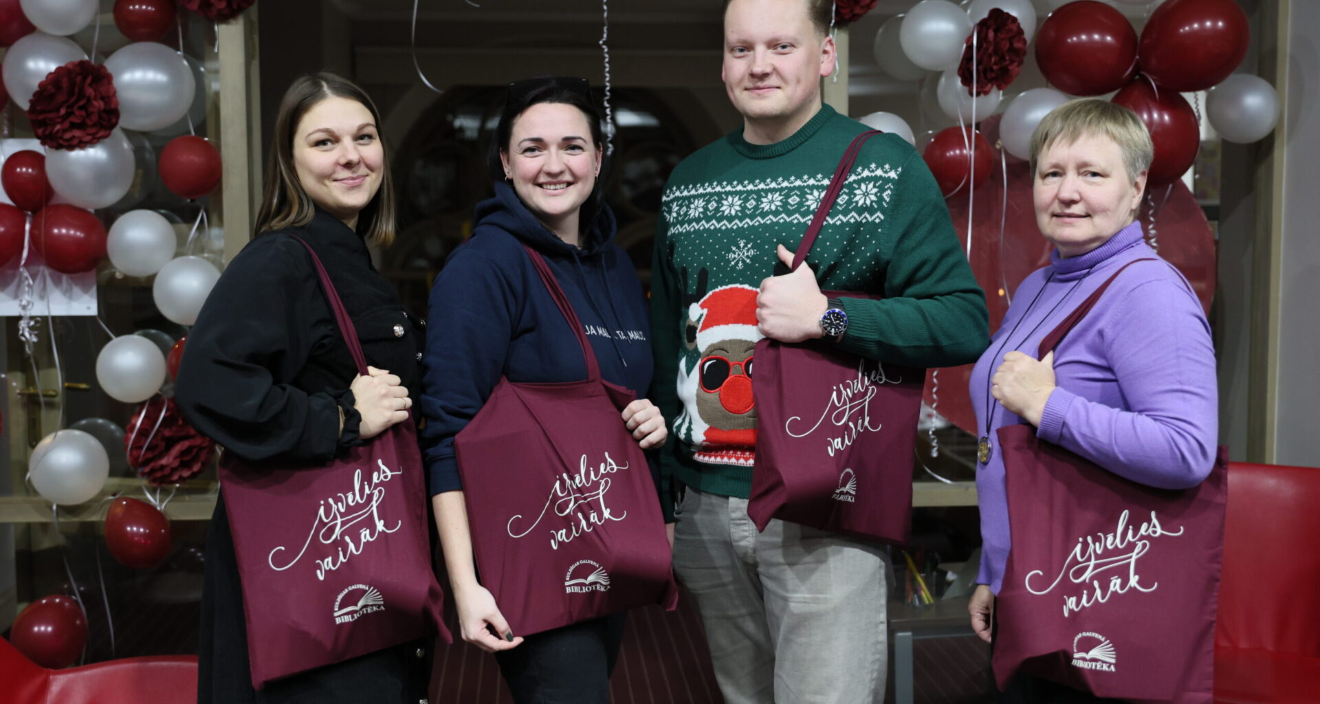 105 gadus svin kopā ar lasītājiem – Kurzemnieks.lv