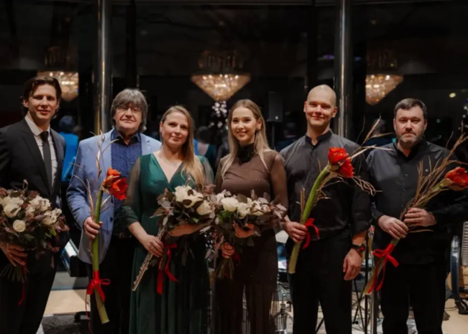 Jāņa Lūsēna jaunā Ziemassvētku koncertprogramma "Brīdi pirms gaismiņas" ieskandina svētku gaidīšanu