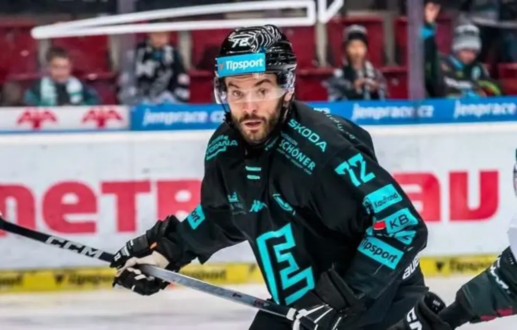 Jānis Jaks ar rezultatīvu spēli palīdz "Energie" uzvarēt Kristapa Zīles "Bili Tygrzi" Čehijas līgā