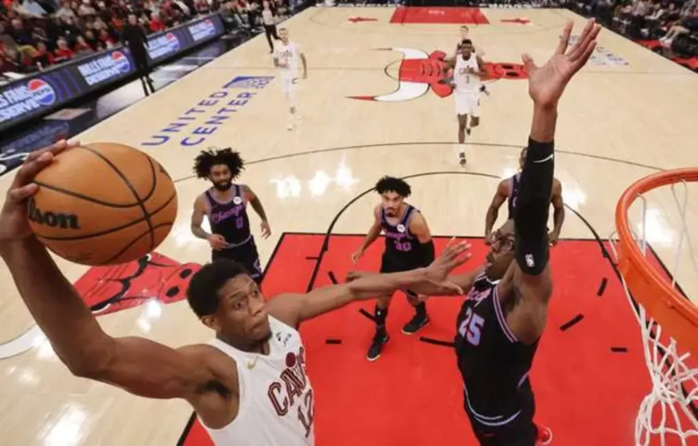 Klivlendas "Cavaliers" basketbolisti ieņem NBA TOP 5 trešdaļu ar iespaidīgām epizodēm