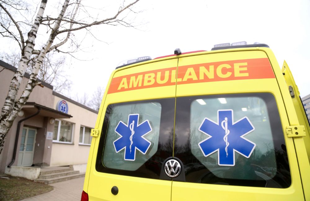 “Pasažiere tika izsviesta pa logu.” Atklātas jaunas detaļas par traģisko avāriju Ogres novadā