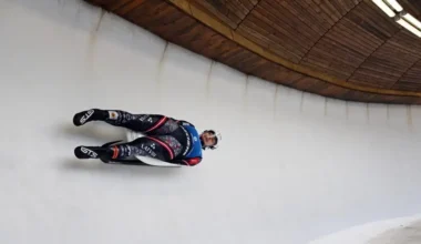 Latviešu kamaniņbraucējas Bota un Aparjode iekļūst labāko devītniekā Pasaules kausa pirmajā posmā