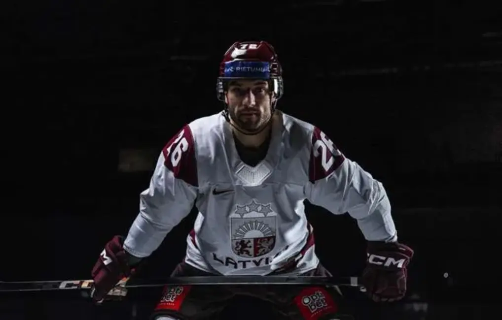 Latvijas hokeja izlase atklāj jauno olimpisko formu gaidāmajām Milānas spēlēm 2026