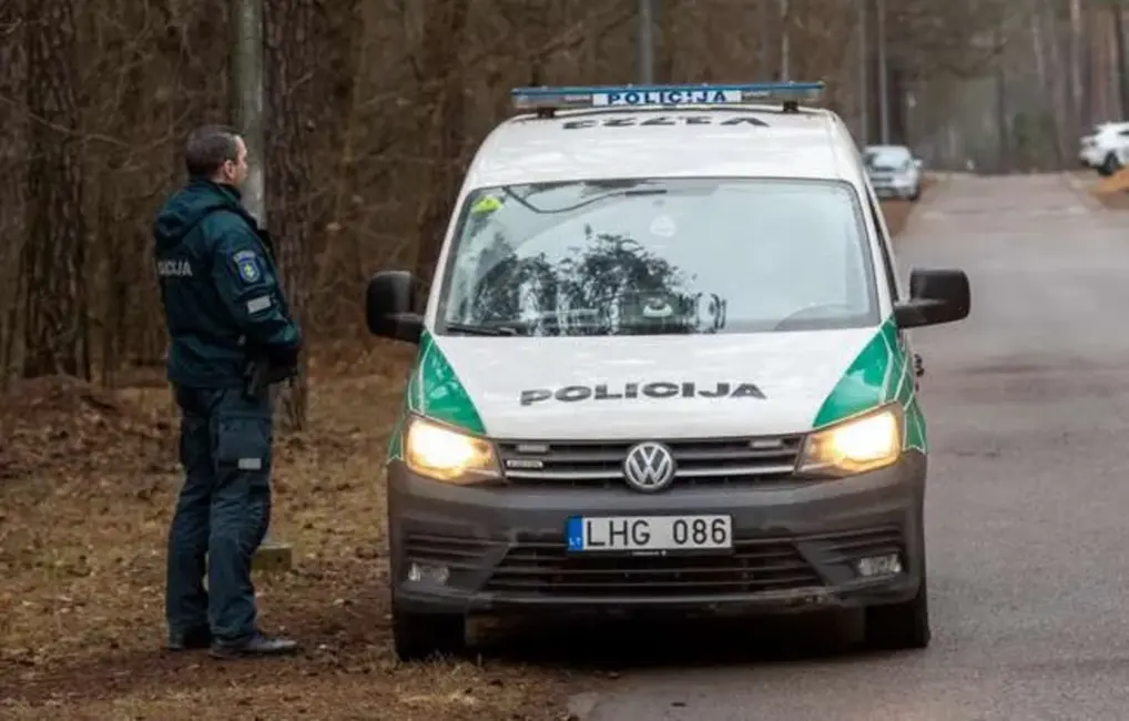 Lietuvā plašas kratīšanas kontrabandas tīklā: 21 aizturētais par cigarešu tranzītu no Baltkrievijas