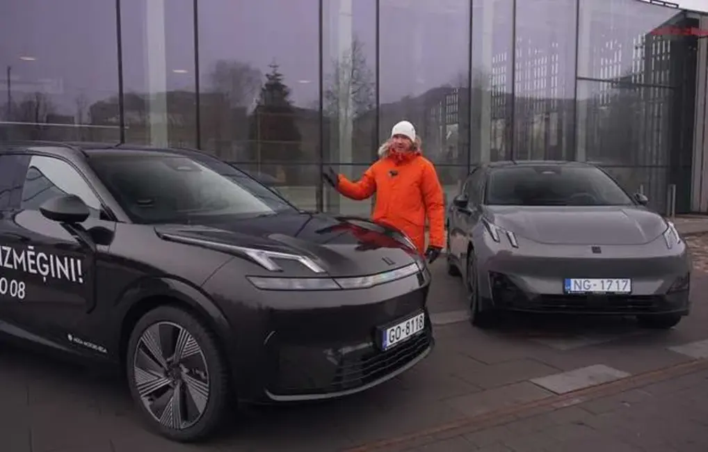 Lynk & Co 02 vs 08: Elektriskā dinamika pret Hibrīda daudzpusību