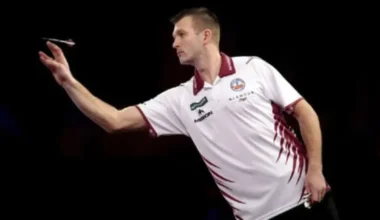 Madars Razma Pasaules Čempionāta Trešajā Spēlē Iesāks Vakarpusē: Latvijas Šautriņu Metējs Gatavojas Jaunam Izaicinājumam