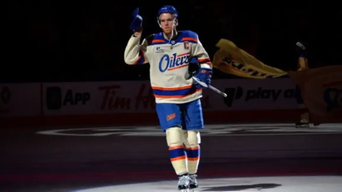 Makdeivids izcīnās ar "Flames", Edmontonai panākums pirms pārtraukuma