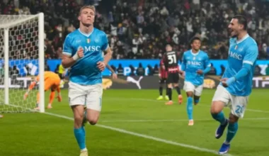 Neapolieši svešumā tiek Itālijas Superkausa finālā