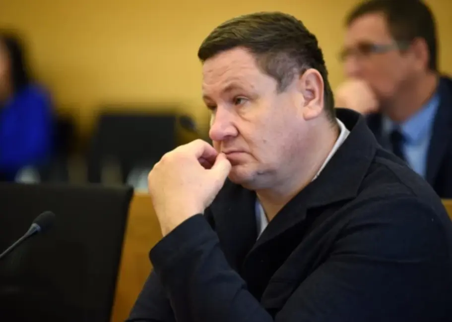 Ogres koalīcija neatbalsta mēra Egila Helmaņa gāšanu no amata