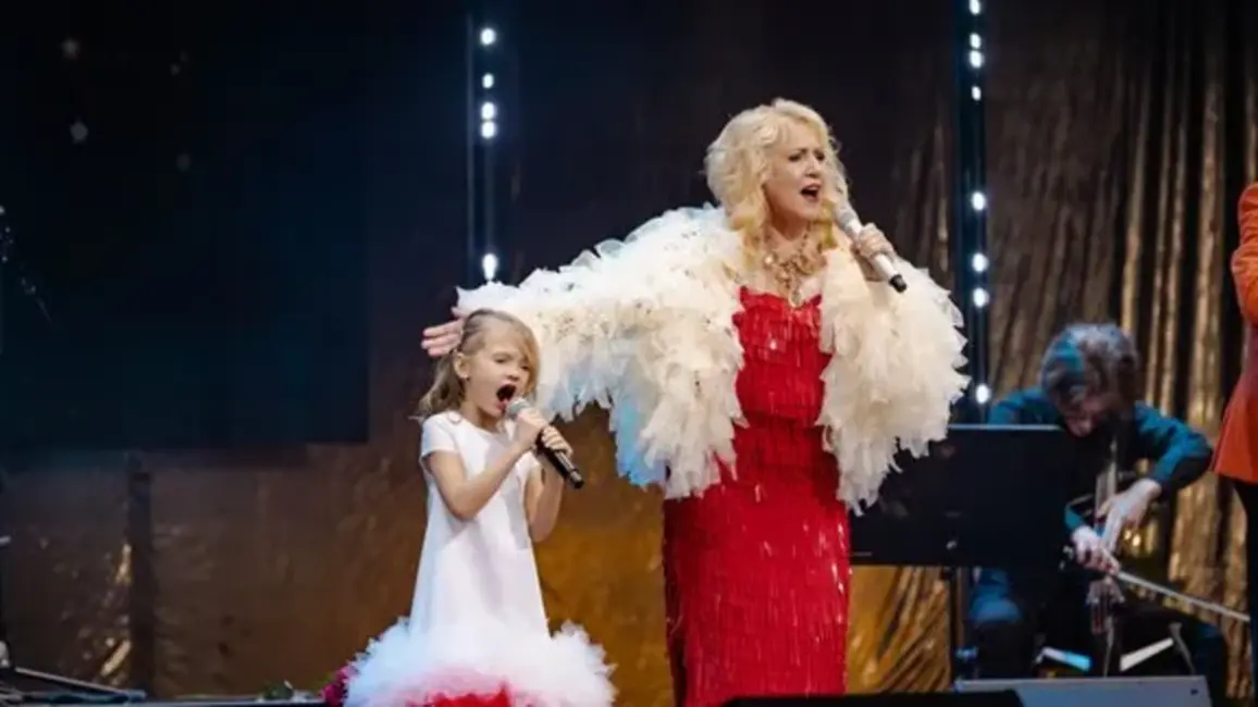 Olga Rajecka aicina uz krāšņiem Vecgada koncertiem kopā ar draugiem