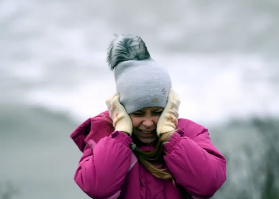 Oranžais brīdinājums: Nedēļas nogalē Latvijā gaidāms stiprs vējš