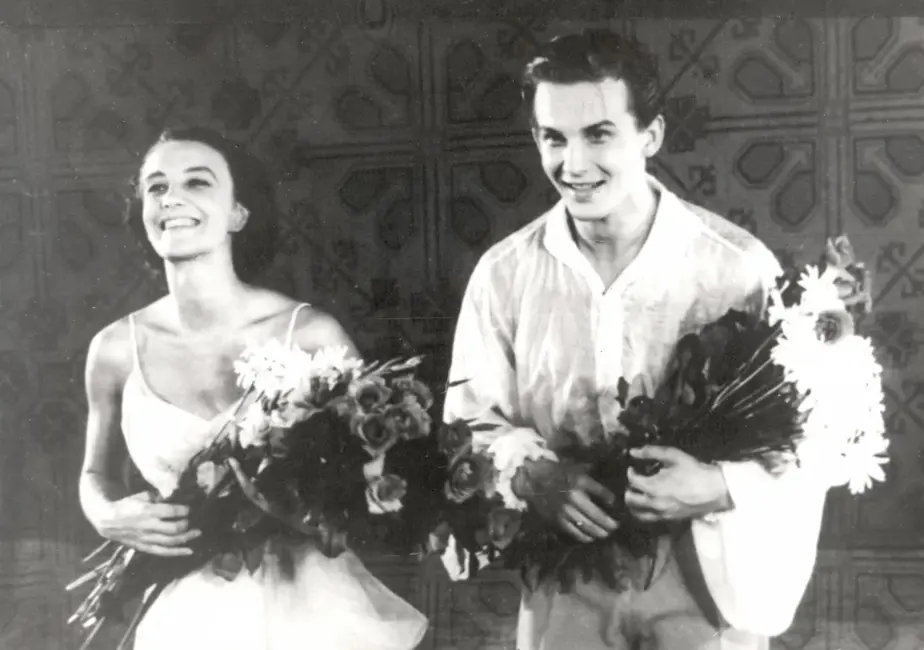 Pēdējais no "Vella kalpiem": Latvija atvadās no baleta leģendas Haralda Ritenberga