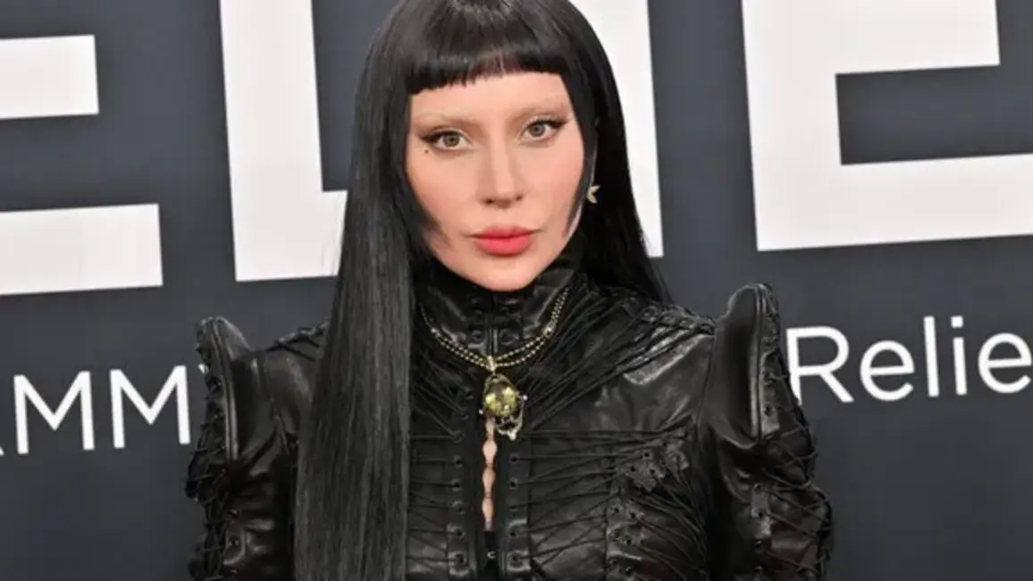 Pie Lady Gagas koncerta izraidīts vīrietis, kurš agrāk uzbrucis Arianai Grandei