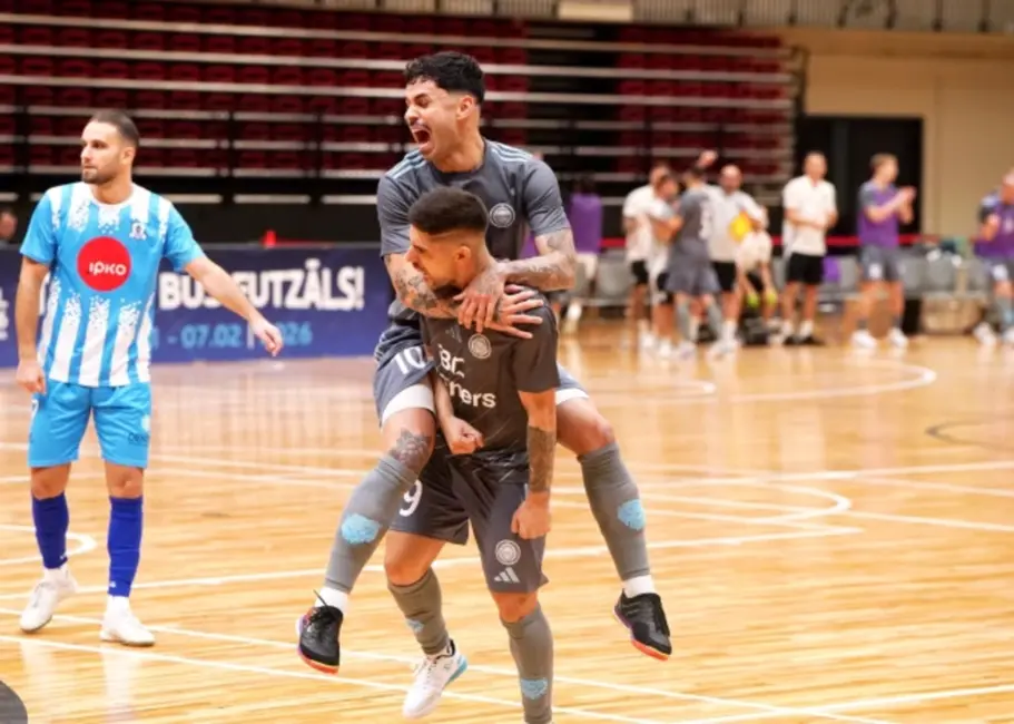 Rīgā iespējams aplūkot UEFA Futsal EURO 2026 galveno trofeju – jaunais dizains tiks izspēlēts pirmoreiz