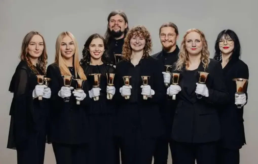 Rīgas Zvanu Ansamblis “PRIMUS” Publicē Unikālu Ziemassvētku Albumu “Zvaniņš Skan!”