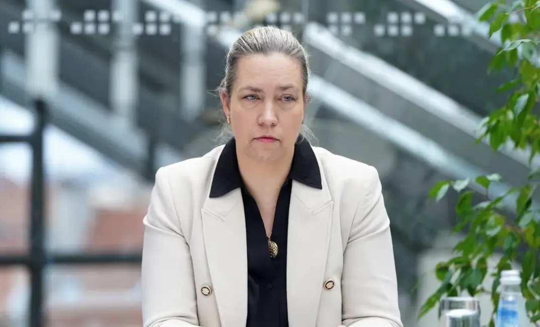 Rīgas dome atlaiž Pilsētas attīstības departamenta direktori Purmali saistībā ar Skanstes parka būvniecības problēmām