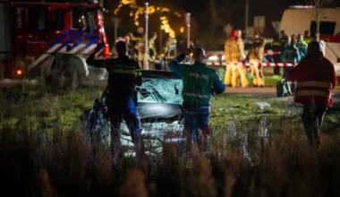 Sadursmes Vācijā un Nīderlandē: Automašīnas ietriecas gājējos; amatpersonas izslēdz terorakta versiju