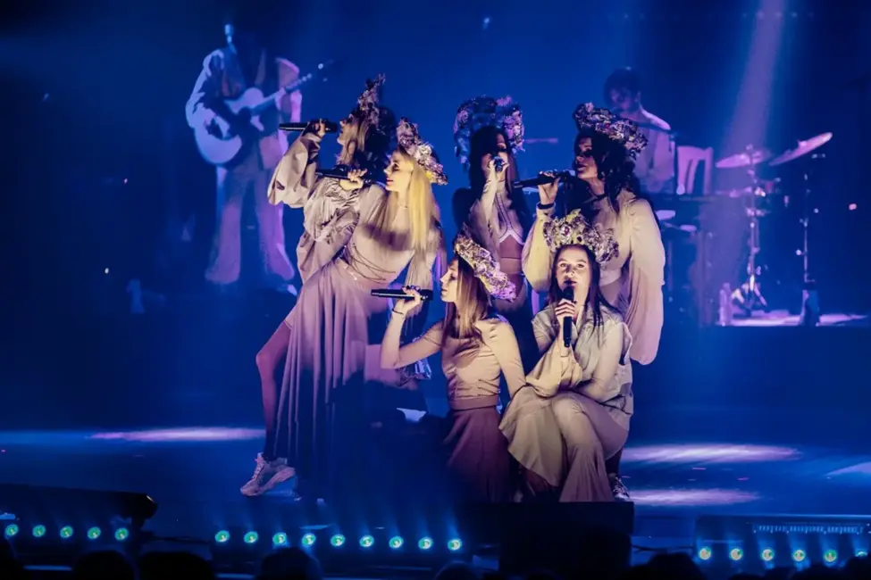 Sadzirdi Ziemassvētku klātbūtni: Ieteikumi mūzikas notikumiem nedēļas nogalei