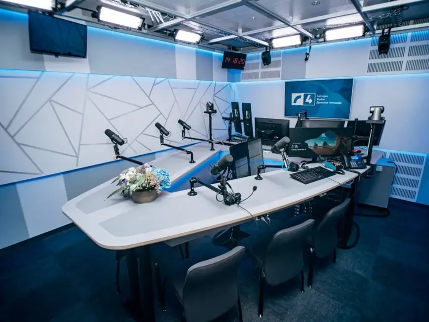 Sākta parakstu vākšana, lai saglabātu Latvijas Radio 4 apraidi FM frekvencēs