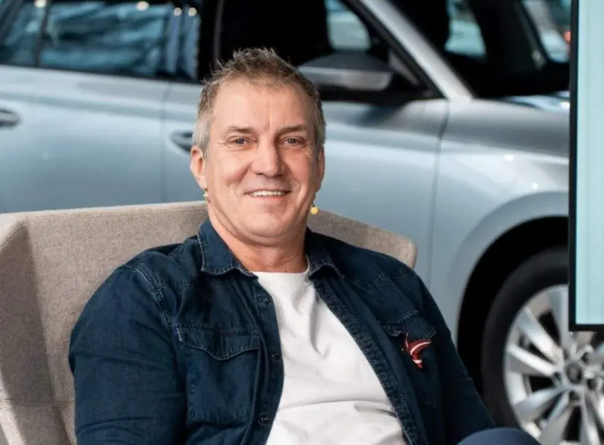 Sandis Ozoliņš atgriežas izlases ģērbtuvē trenera lomā: Ko leģendu pārsteidza jaunākās paaudzes hokejistu vidē?