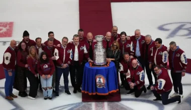 Sandis Ozoliņš godināts Denverā: «Avalanche» atzīmē Stenlija kausa izcīnīšanas 30. gadadienu