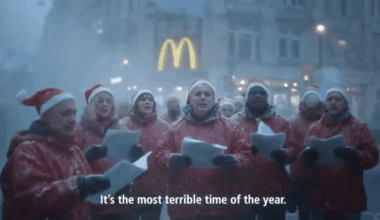 “McDonald’s” ar MI radījis tik briesmīgu Ziemassvētku reklāmu, ka uzņēmumam tā bija jāatsauc