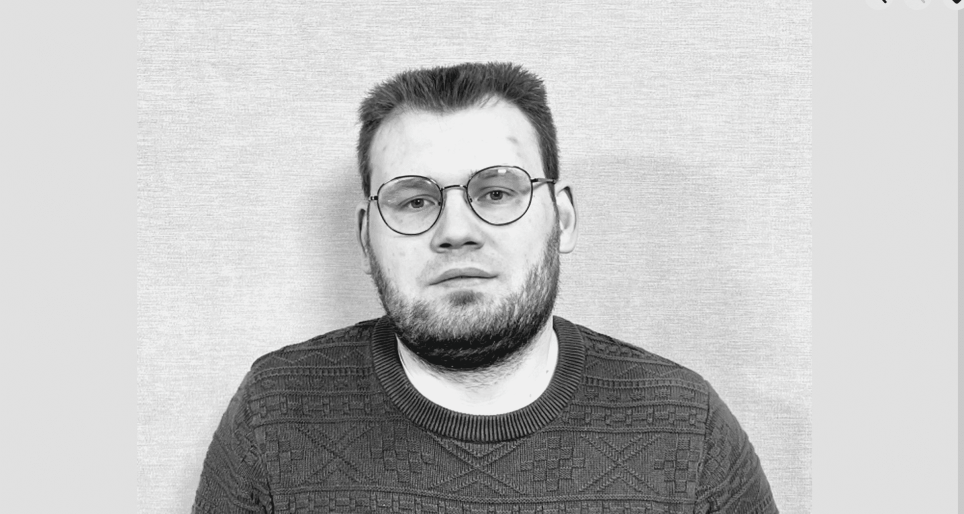 “Ignorēja vispārpieņemtās uzvedības normas” – žurnālists Rēzeknē, veicot darba pienākumus, demonstrē necieņu