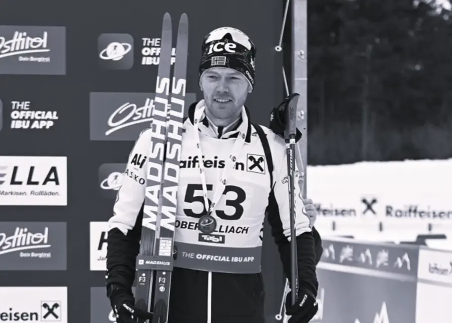 Šoks biatlona pasaulē: 27 gadus vecais Norvēģijas sportists Sīverts Gutorms Bakens atrasts miris Itālijas viesnīcā