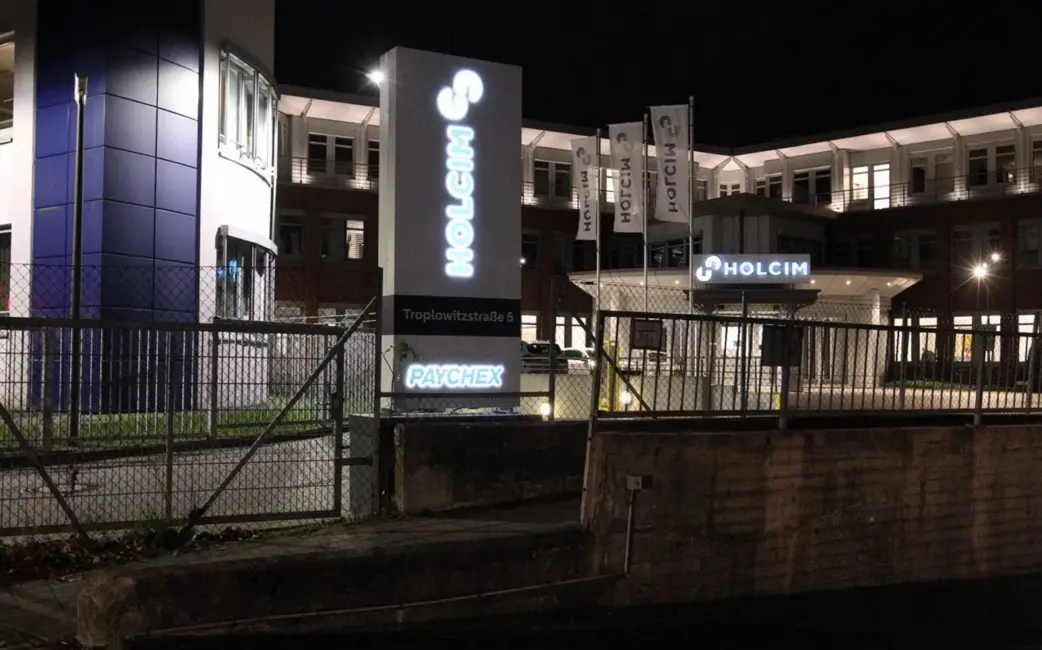 Šveices tiesa izskatīs klimata pārmaiņu lietu pret pasaules lielāko cementa ražotāju "Holcim"