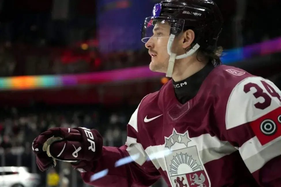 VIDEO. Eduards Tralmaks gūst pirmo "hat trick" AHL karjerā, Grendrepidsas "Griffins" sagrauj Teksasas "Stars" ar 10:1