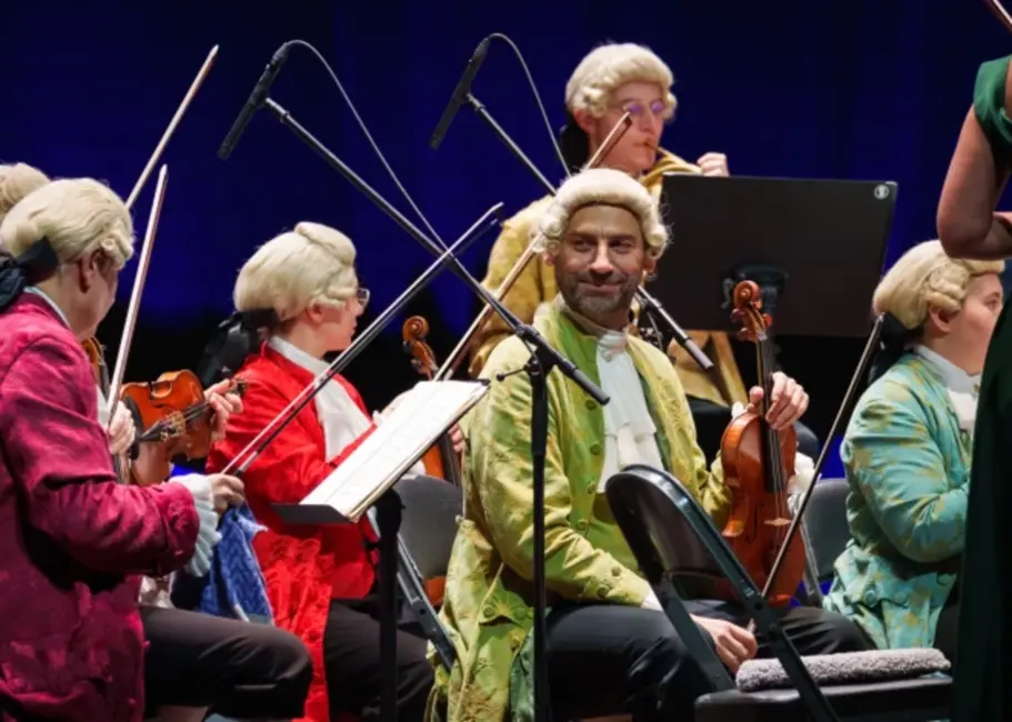 Vīnes Mocarta orķestris Rīgā: Mocarta mūzika atdzīvojas "Xiaomi arēnā"