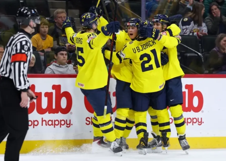 Zviedrijas U-20 hokejisti izcīna otro uzvaru Pasaules junioru čempionātā