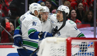 Teodors Bļugers ar komandas biedriem. Foto: AP Photo/Nick Wass/Scanpix