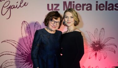 «Mammu, paldies tev!» Par ko savai māmiņai pateicīga jaunā dziedātāja Elizabete Gaile? — Santa